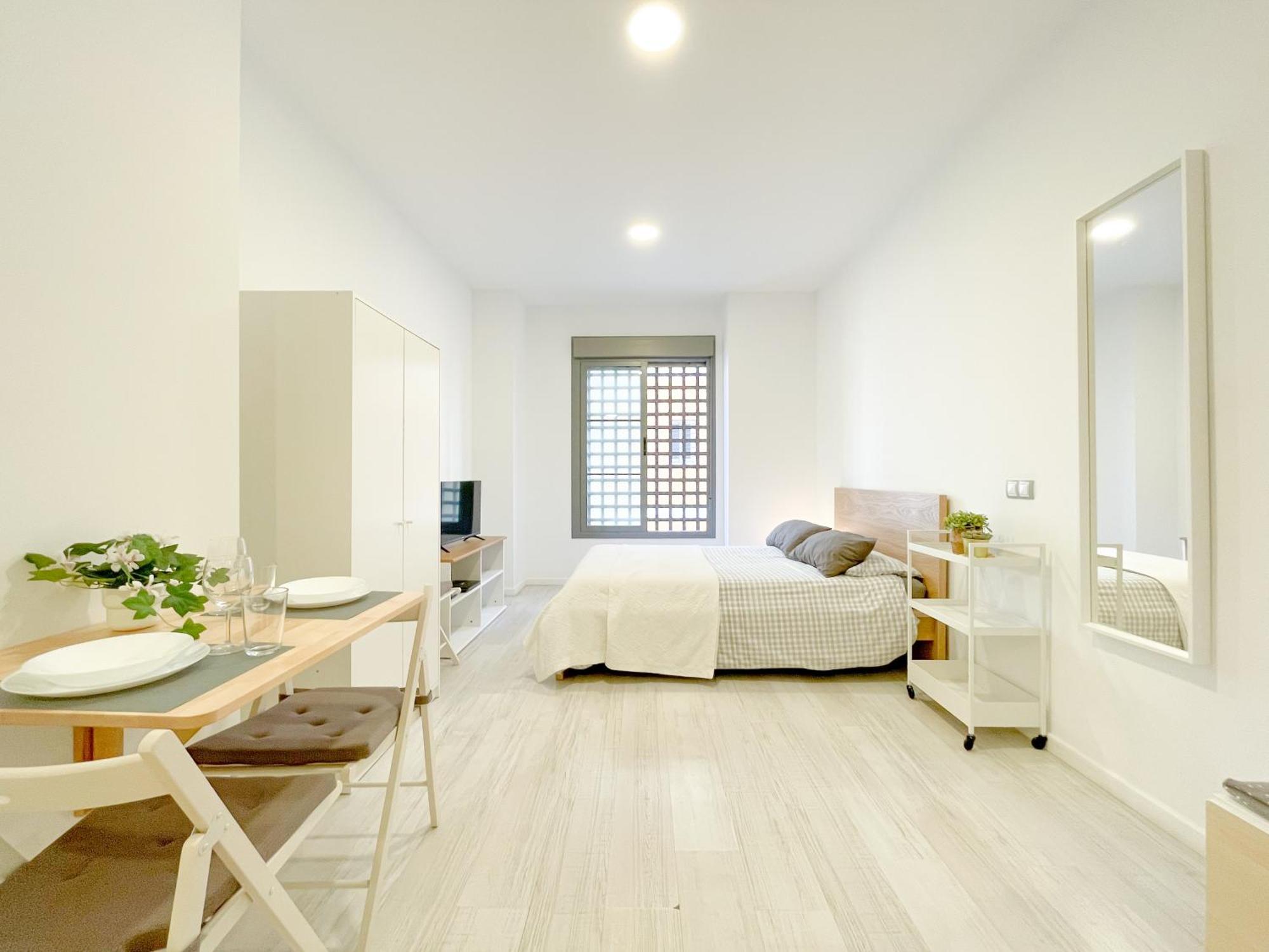 Estudio En Malaga Centro Luaran gambar